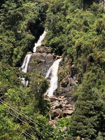 Otras-cascadas-en-Sueva-400x533